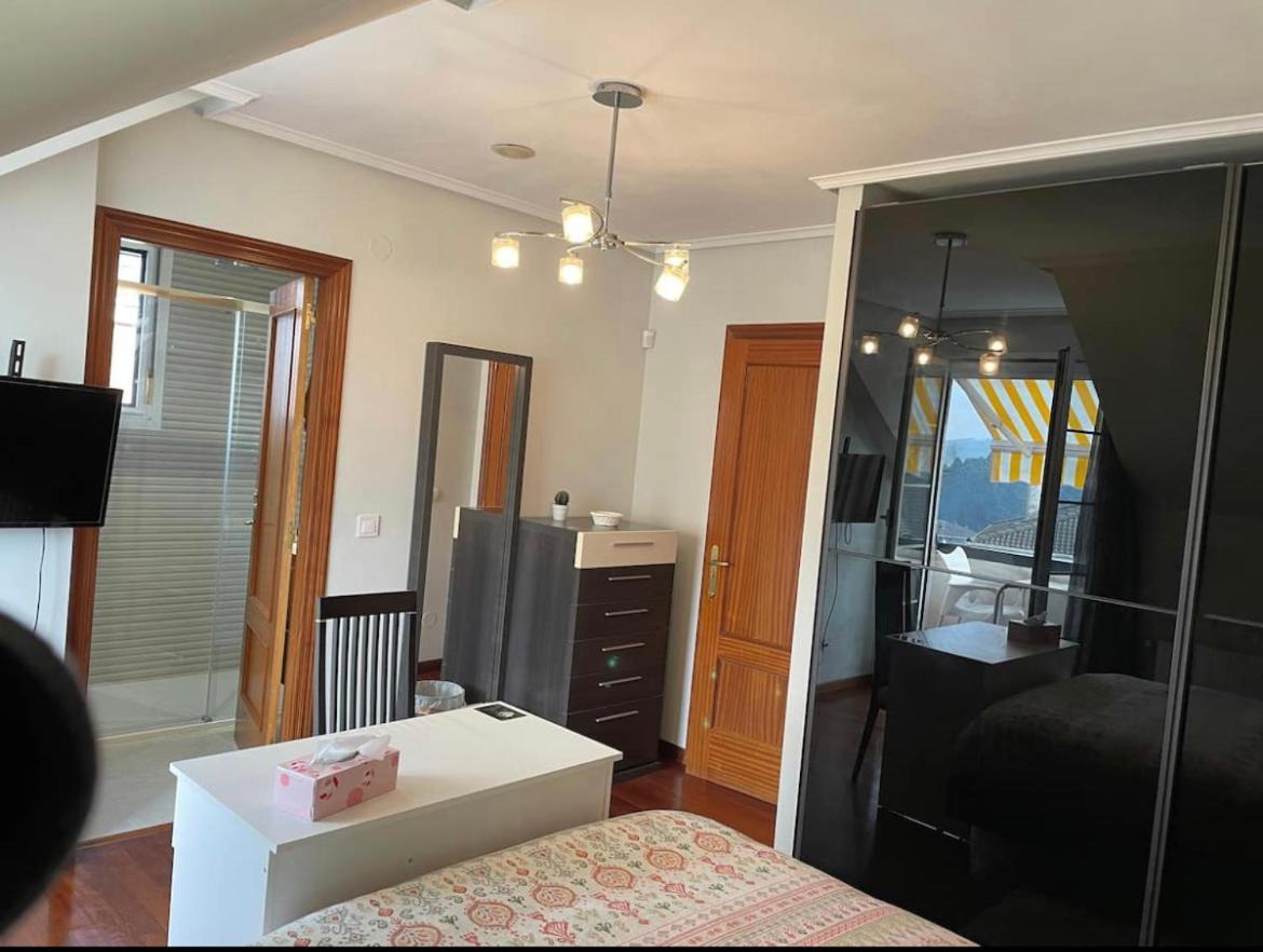 Habitaciones En Chalet Con Jardin โบโอ เด เปียลากอส ภายนอก รูปภาพ