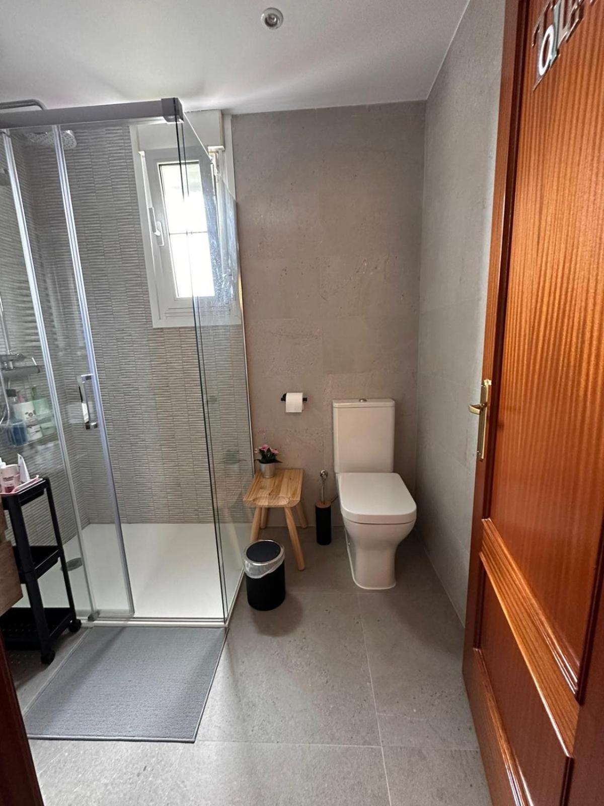 Habitaciones En Chalet Con Jardin โบโอ เด เปียลากอส ภายนอก รูปภาพ
