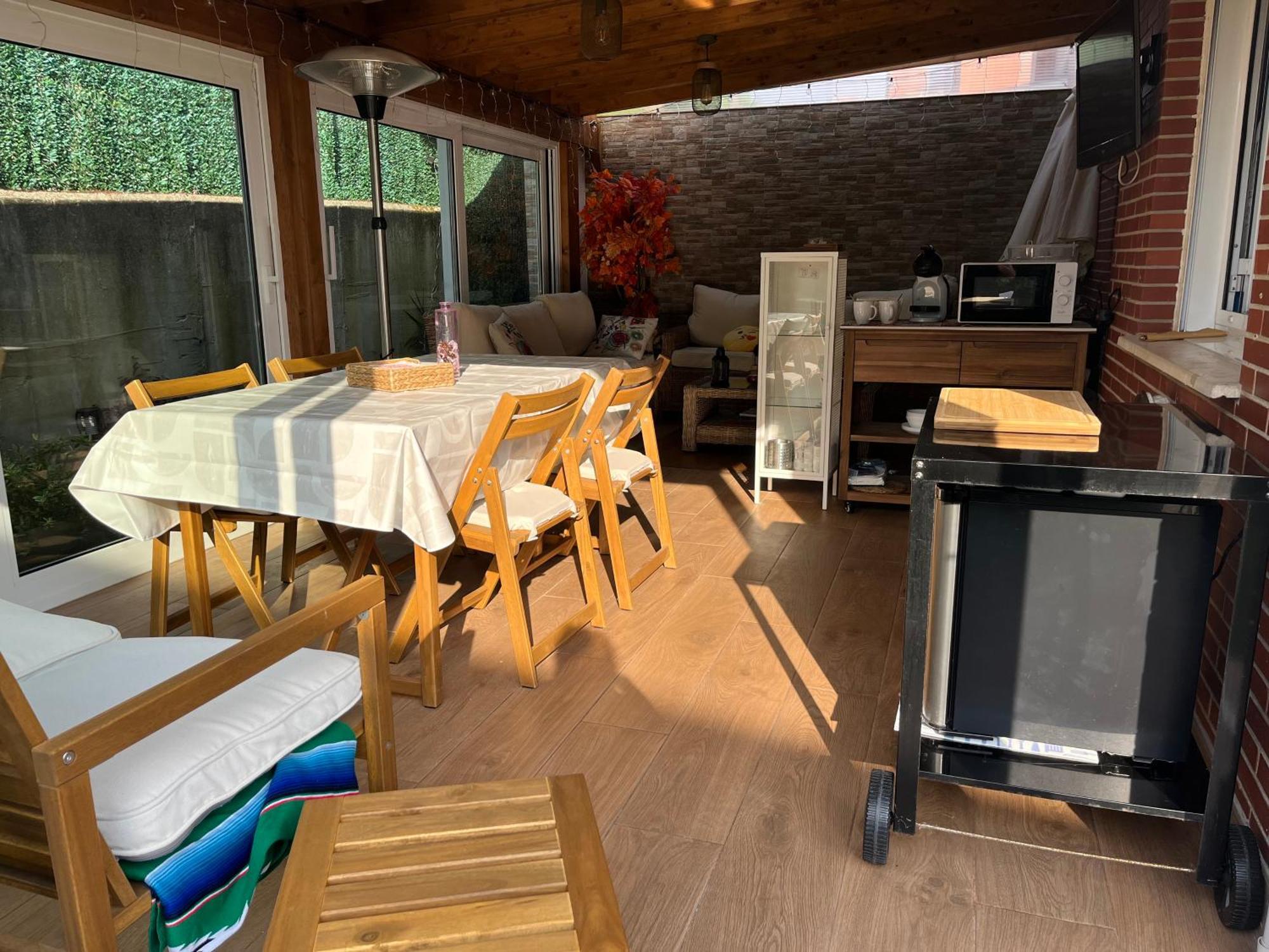 Habitaciones En Chalet Con Jardin โบโอ เด เปียลากอส ภายนอก รูปภาพ